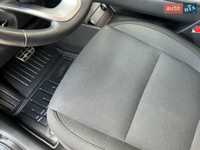 Серый Хендай Kona, объемом двигателя 0 л и пробегом 114 тыс. км за 19950 $, фото 28 на Automoto.ua