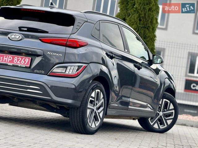 Серый Хендай Kona, объемом двигателя 0 л и пробегом 56 тыс. км за 17299 $, фото 20 на Automoto.ua
