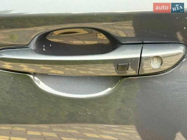 Сірий Хендай Kona, об'ємом двигуна 0 л та пробігом 44 тис. км за 16999 $, фото 13 на Automoto.ua