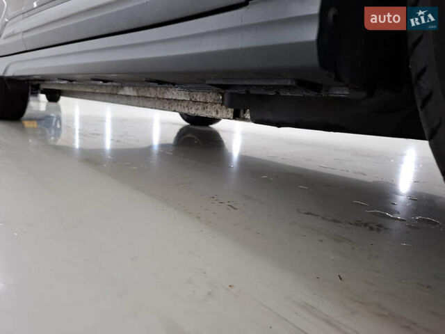 Серый Хендай Kona, объемом двигателя 0 л и пробегом 72 тыс. км за 16300 $, фото 9 на Automoto.ua