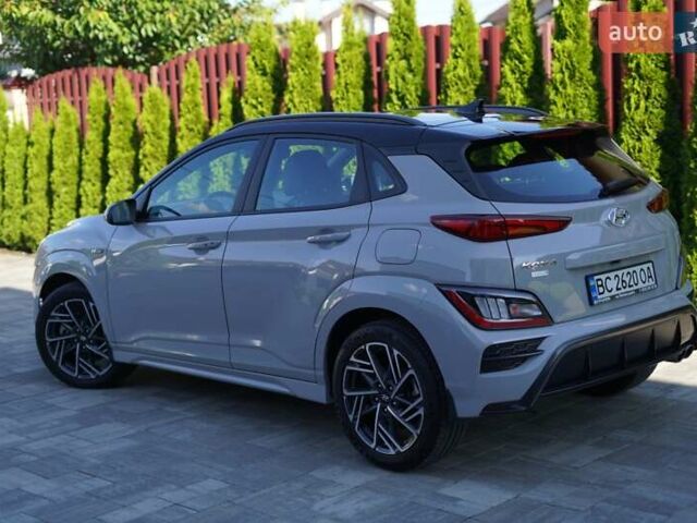 Сірий Хендай Kona, об'ємом двигуна 1.6 л та пробігом 17 тис. км за 25500 $, фото 4 на Automoto.ua