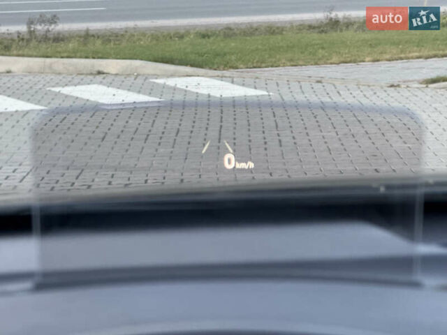 Серый Хендай Kona, объемом двигателя 0 л и пробегом 71 тыс. км за 17999 $, фото 5 на Automoto.ua