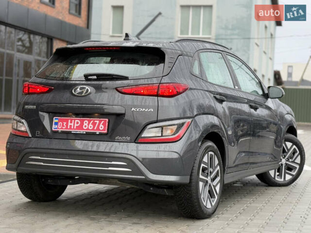 Серый Хендай Kona, объемом двигателя 0 л и пробегом 52 тыс. км за 17299 $, фото 28 на Automoto.ua
