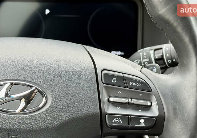 Серый Хендай Kona, объемом двигателя 0 л и пробегом 56 тыс. км за 16700 $, фото 23 на Automoto.ua