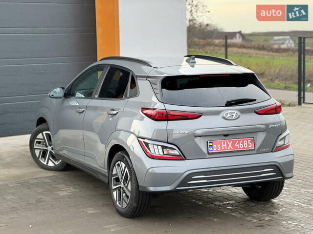 Серый Хендай Kona, объемом двигателя 0 л и пробегом 40 тыс. км за 15999 $, фото 11 на Automoto.ua