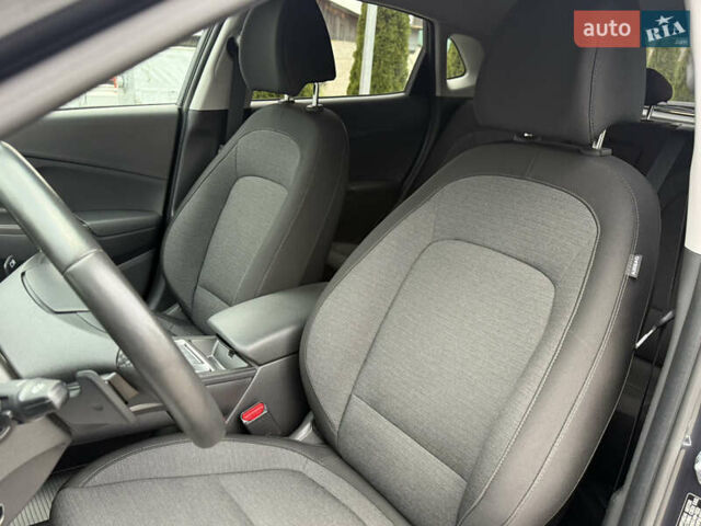 Серый Хендай Kona, объемом двигателя 0 л и пробегом 56 тыс. км за 17299 $, фото 34 на Automoto.ua