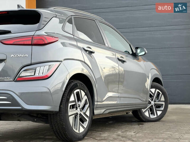 Серый Хендай Kona, объемом двигателя 0 л и пробегом 40 тыс. км за 15999 $, фото 15 на Automoto.ua