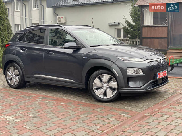 Серый Хендай Kona, объемом двигателя 0 л и пробегом 78 тыс. км за 17999 $, фото 7 на Automoto.ua