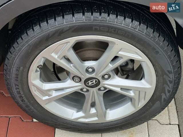 Сірий Хендай Kona, об'ємом двигуна 1.6 л та пробігом 53 тис. км за 18900 $, фото 34 на Automoto.ua