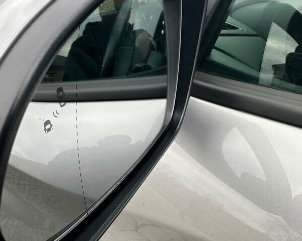 Серый Хендай Kona, объемом двигателя 0 л и пробегом 61 тыс. км за 17900 $, фото 15 на Automoto.ua