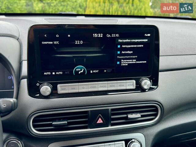 Серый Хендай Kona, объемом двигателя 0 л и пробегом 82 тыс. км за 17888 $, фото 46 на Automoto.ua