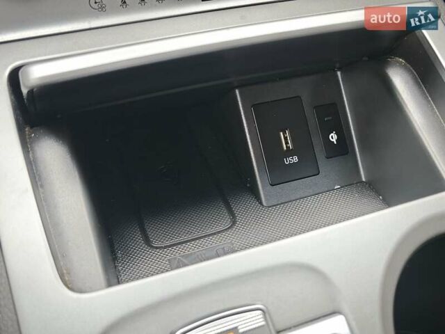 Серый Хендай Kona, объемом двигателя 0 л и пробегом 50 тыс. км за 17650 $, фото 82 на Automoto.ua