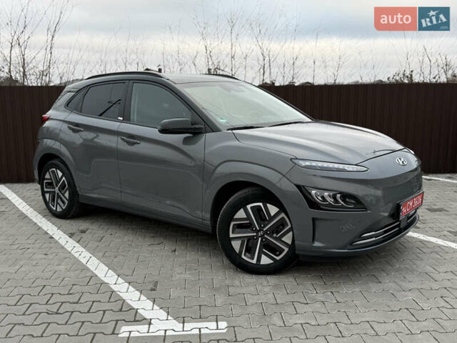 Сірий Хендай Kona, об'ємом двигуна 0 л та пробігом 88 тис. км за 17600 $, фото 4 на Automoto.ua