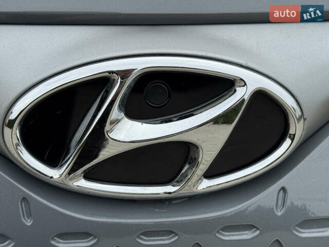 Серый Хендай Kona, объемом двигателя 0 л и пробегом 82 тыс. км за 17888 $, фото 13 на Automoto.ua