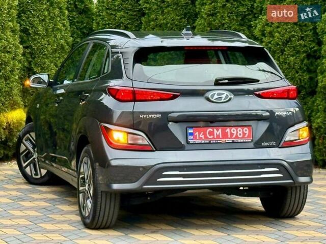 Сірий Хендай Kona, об'ємом двигуна 0 л та пробігом 44 тис. км за 16999 $, фото 8 на Automoto.ua