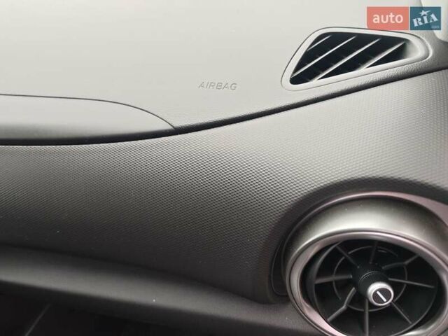 Серый Хендай Kona, объемом двигателя 0 л и пробегом 50 тыс. км за 17650 $, фото 67 на Automoto.ua