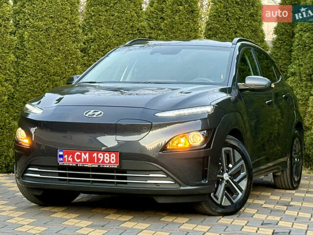 Сірий Хендай Kona, об'ємом двигуна 0 л та пробігом 19 тис. км за 18200 $, фото 3 на Automoto.ua