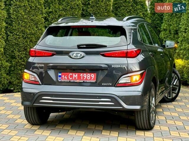 Сірий Хендай Kona, об'ємом двигуна 0 л та пробігом 44 тис. км за 16999 $, фото 6 на Automoto.ua