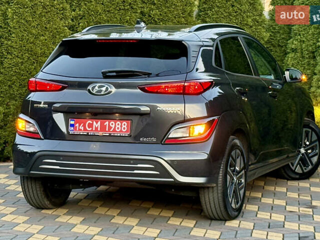 Сірий Хендай Kona, об'ємом двигуна 0 л та пробігом 19 тис. км за 18200 $, фото 6 на Automoto.ua
