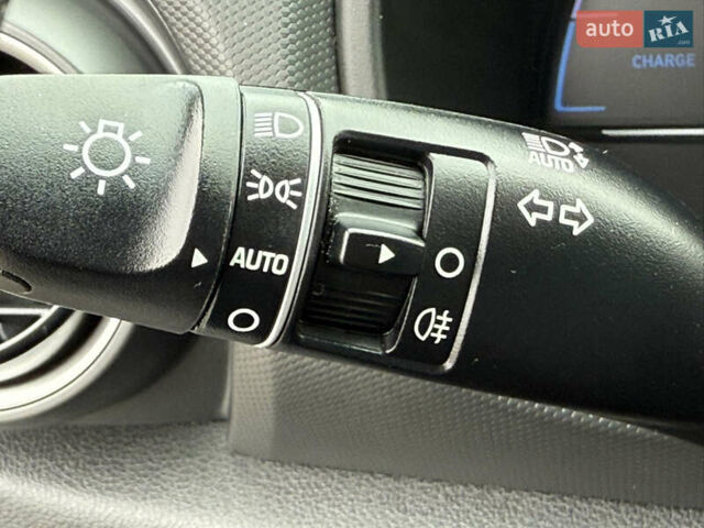 Серый Хендай Kona, объемом двигателя 0 л и пробегом 37 тыс. км за 15500 $, фото 23 на Automoto.ua
