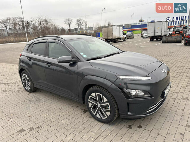 Сірий Хендай Kona, об'ємом двигуна 0 л та пробігом 86 тис. км за 18500 $, фото 3 на Automoto.ua