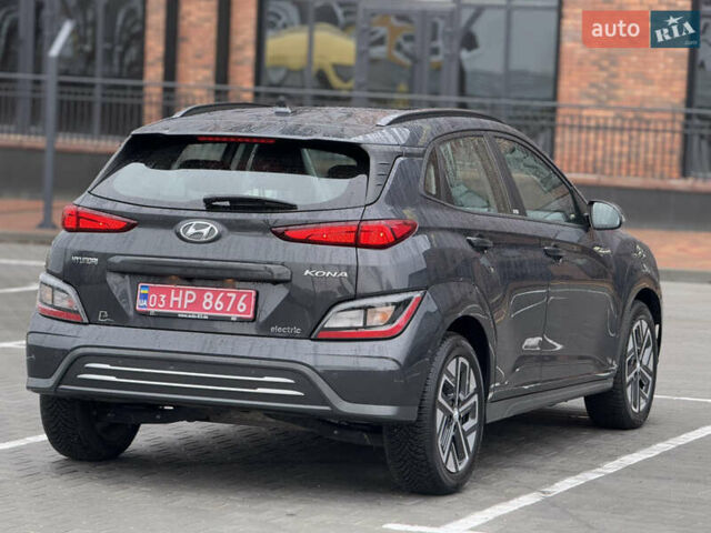 Серый Хендай Kona, объемом двигателя 0 л и пробегом 52 тыс. км за 17299 $, фото 82 на Automoto.ua
