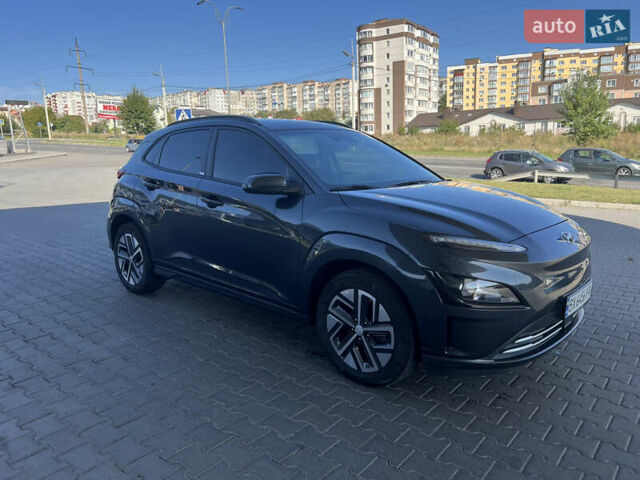 Сірий Хендай Kona, об'ємом двигуна 0 л та пробігом 45 тис. км за 16800 $, фото 4 на Automoto.ua