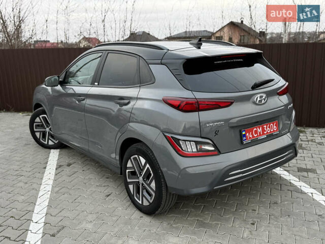 Сірий Хендай Kona, об'ємом двигуна 0 л та пробігом 88 тис. км за 17600 $, фото 6 на Automoto.ua