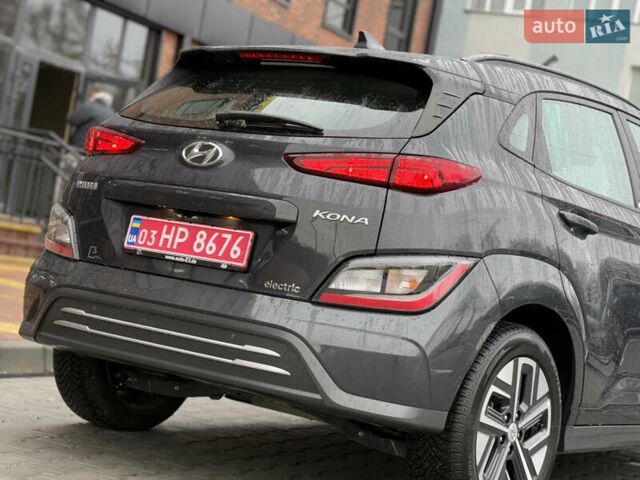 Серый Хендай Kona, объемом двигателя 0 л и пробегом 52 тыс. км за 17299 $, фото 32 на Automoto.ua