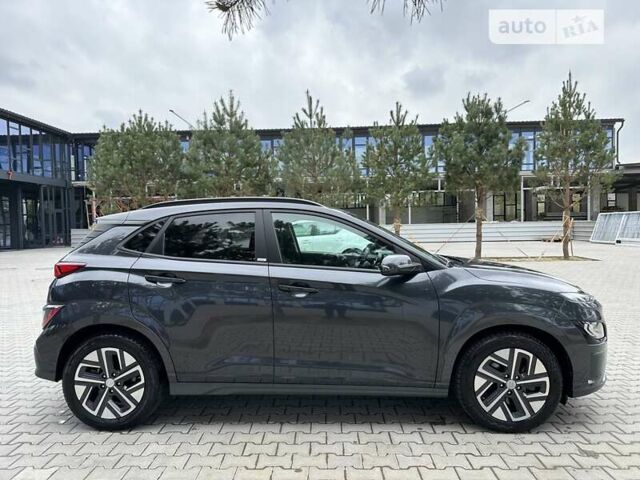 Сірий Хендай Kona, об'ємом двигуна 0 л та пробігом 18 тис. км за 23500 $, фото 26 на Automoto.ua