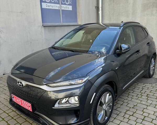 Сірий Хендай Kona, об'ємом двигуна 0 л та пробігом 19 тис. км за 17400 $, фото 2 на Automoto.ua