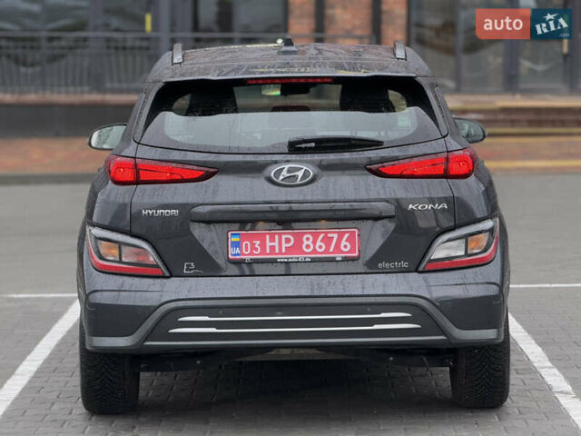 Серый Хендай Kona, объемом двигателя 0 л и пробегом 52 тыс. км за 17299 $, фото 80 на Automoto.ua