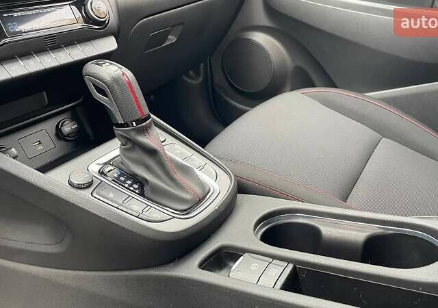 Сірий Хендай Kona, об'ємом двигуна 1.6 л та пробігом 16 тис. км за 22390 $, фото 19 на Automoto.ua