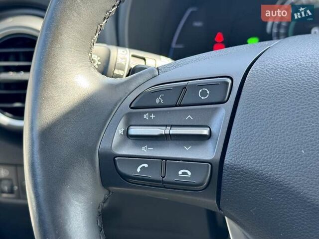 Серый Хендай Kona, объемом двигателя 0 л и пробегом 113 тыс. км за 17200 $, фото 18 на Automoto.ua