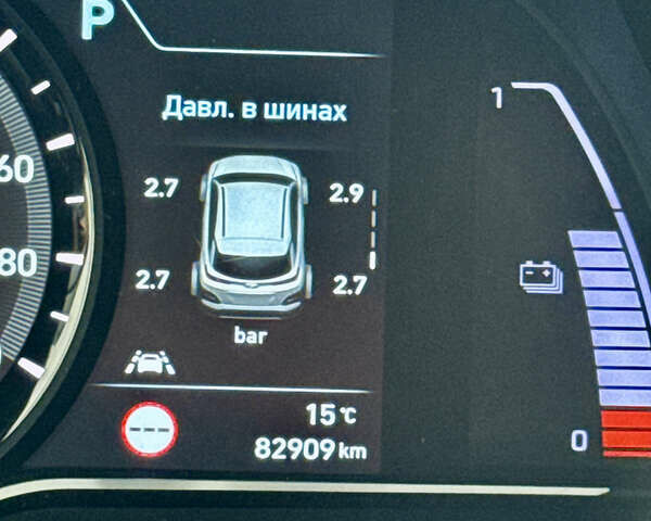 Серый Хендай Kona, объемом двигателя 0 л и пробегом 82 тыс. км за 17888 $, фото 98 на Automoto.ua