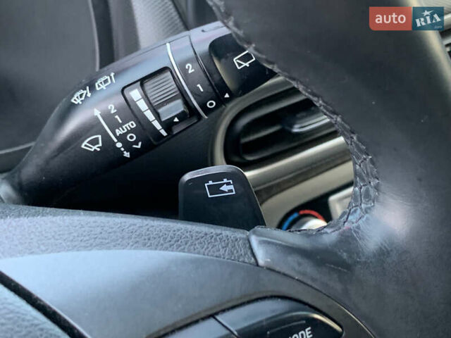 Серый Хендай Kona, объемом двигателя 0 л и пробегом 35 тыс. км за 17999 $, фото 53 на Automoto.ua