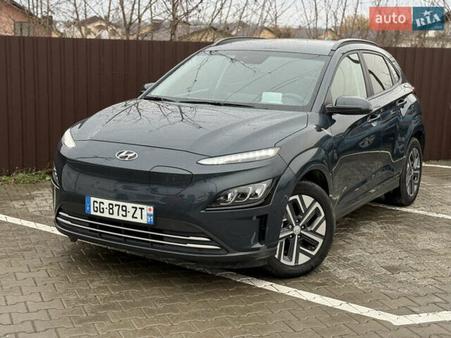 Сірий Хендай Kona, об'ємом двигуна 0 л та пробігом 32 тис. км за 18400 $, фото 3 на Automoto.ua