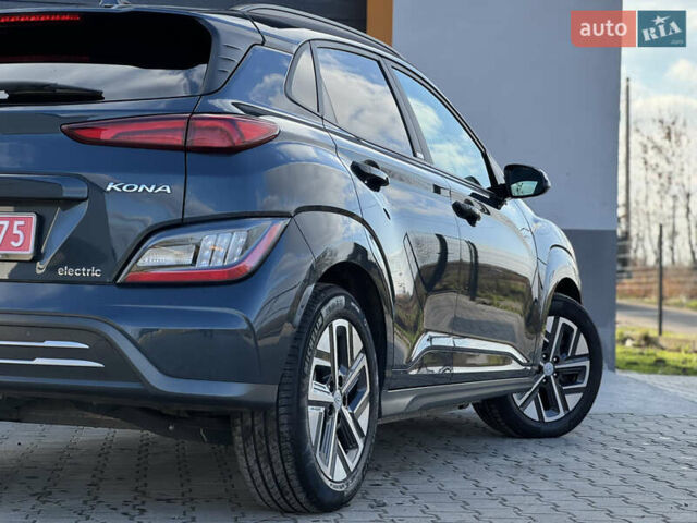 Серый Хендай Kona, объемом двигателя 0 л и пробегом 60 тыс. км за 19700 $, фото 17 на Automoto.ua