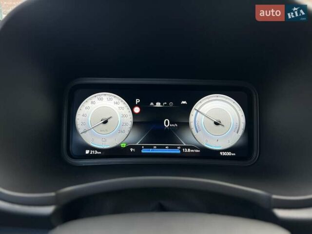 Сірий Хендай Kona, об'ємом двигуна 0 л та пробігом 93 тис. км за 16450 $, фото 15 на Automoto.ua