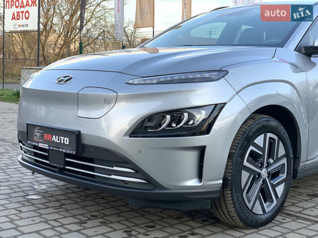 Серый Хендай Kona, объемом двигателя 0 л и пробегом 35 тыс. км за 17999 $, фото 11 на Automoto.ua