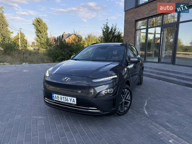 Серый Хендай Kona, объемом двигателя 0 л и пробегом 43 тыс. км за 17500 $, фото 3 на Automoto.ua