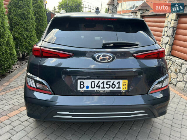 Серый Хендай Kona, объемом двигателя 0 л и пробегом 42 тыс. км за 23500 $, фото 37 на Automoto.ua