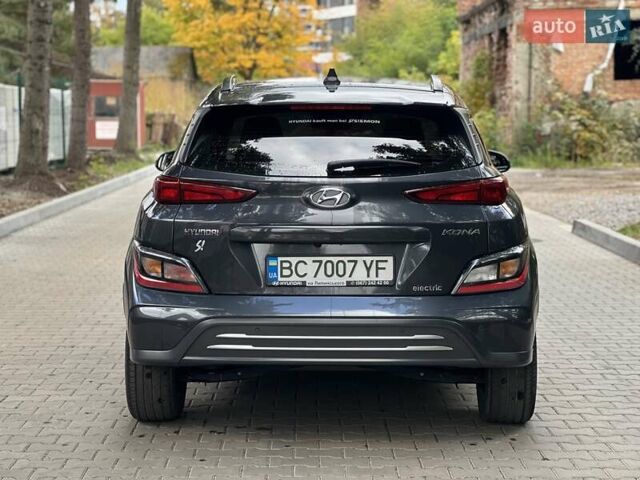 Серый Хендай Kona, объемом двигателя 0 л и пробегом 58 тыс. км за 16950 $, фото 7 на Automoto.ua