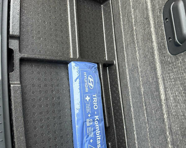 Серый Хендай Kona, объемом двигателя 0 л и пробегом 53 тыс. км за 17400 $, фото 30 на Automoto.ua