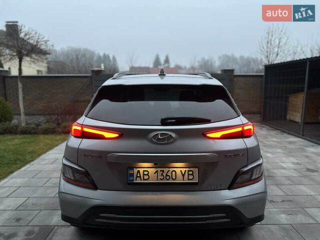 Сірий Хендай Kona, об'ємом двигуна 0 л та пробігом 57 тис. км за 17700 $, фото 5 на Automoto.ua