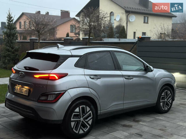 Сірий Хендай Kona, об'ємом двигуна 0 л та пробігом 57 тис. км за 17700 $, фото 6 на Automoto.ua
