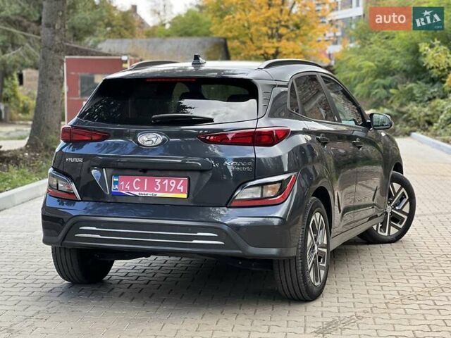 Сірий Хендай Kona, об'ємом двигуна 0 л та пробігом 93 тис. км за 16450 $, фото 5 на Automoto.ua