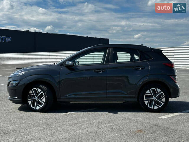 Сірий Хендай Kona, об'ємом двигуна 0 л та пробігом 38 тис. км за 17888 $, фото 7 на Automoto.ua