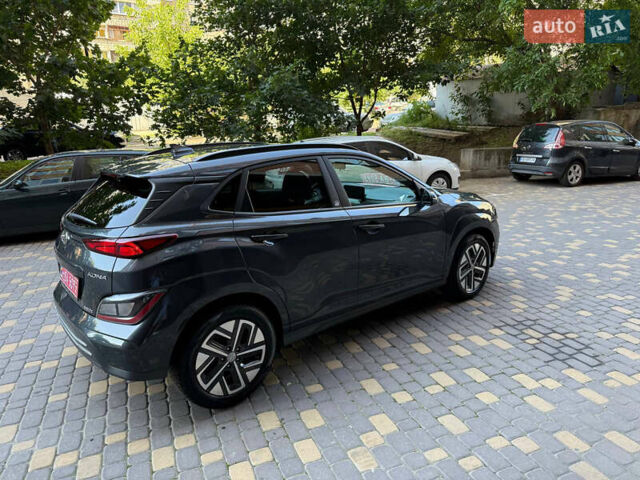 Серый Хендай Kona, объемом двигателя 0 л и пробегом 79 тыс. км за 18400 $, фото 11 на Automoto.ua
