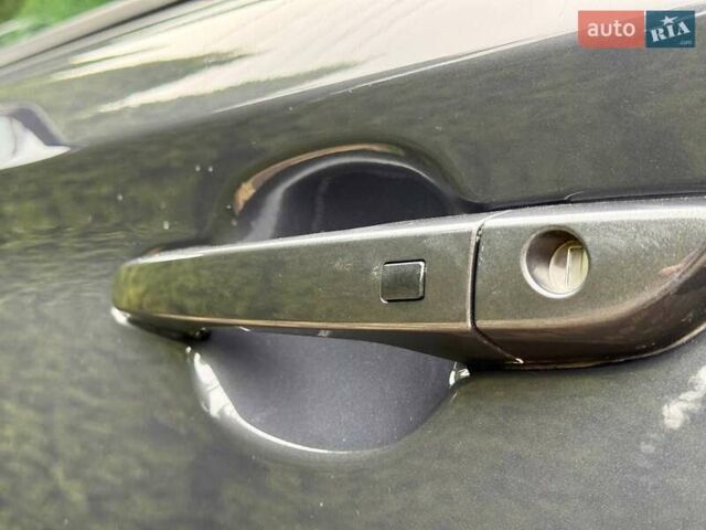 Серый Хендай Kona, объемом двигателя 0 л и пробегом 52 тыс. км за 17200 $, фото 12 на Automoto.ua